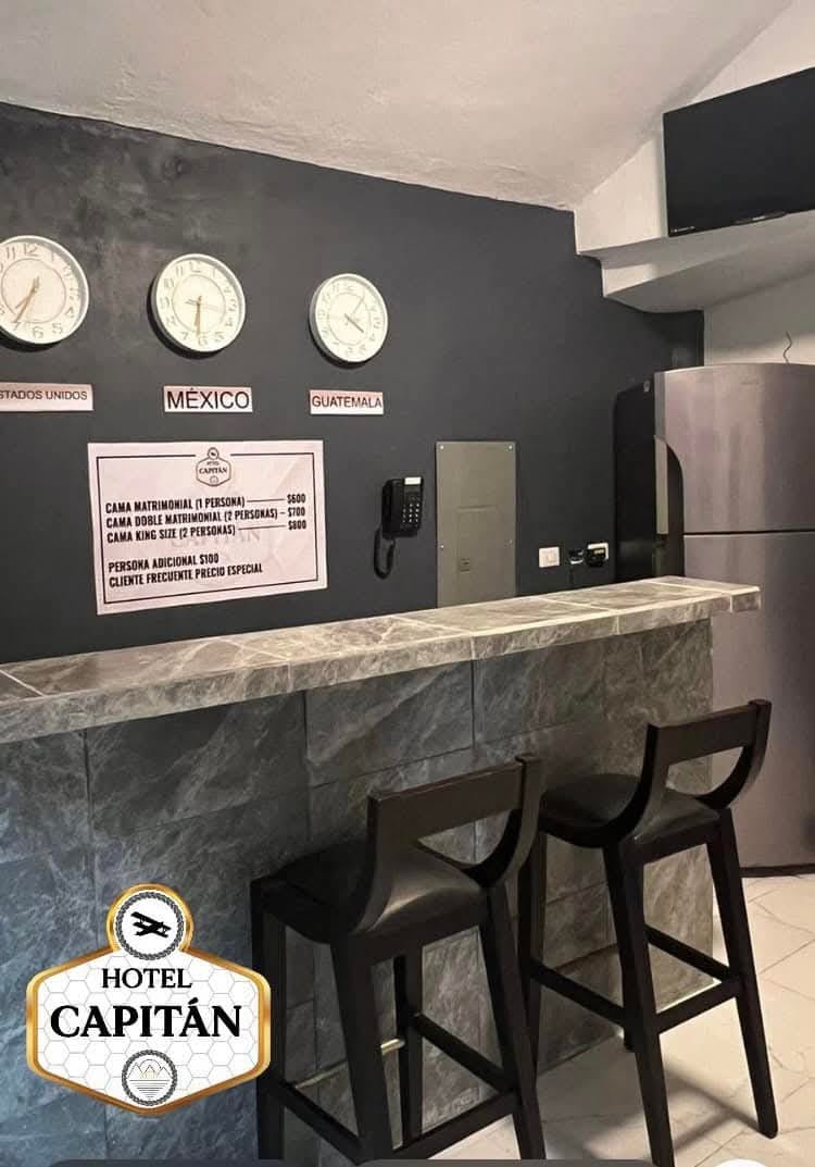 Hotel Capitán 4